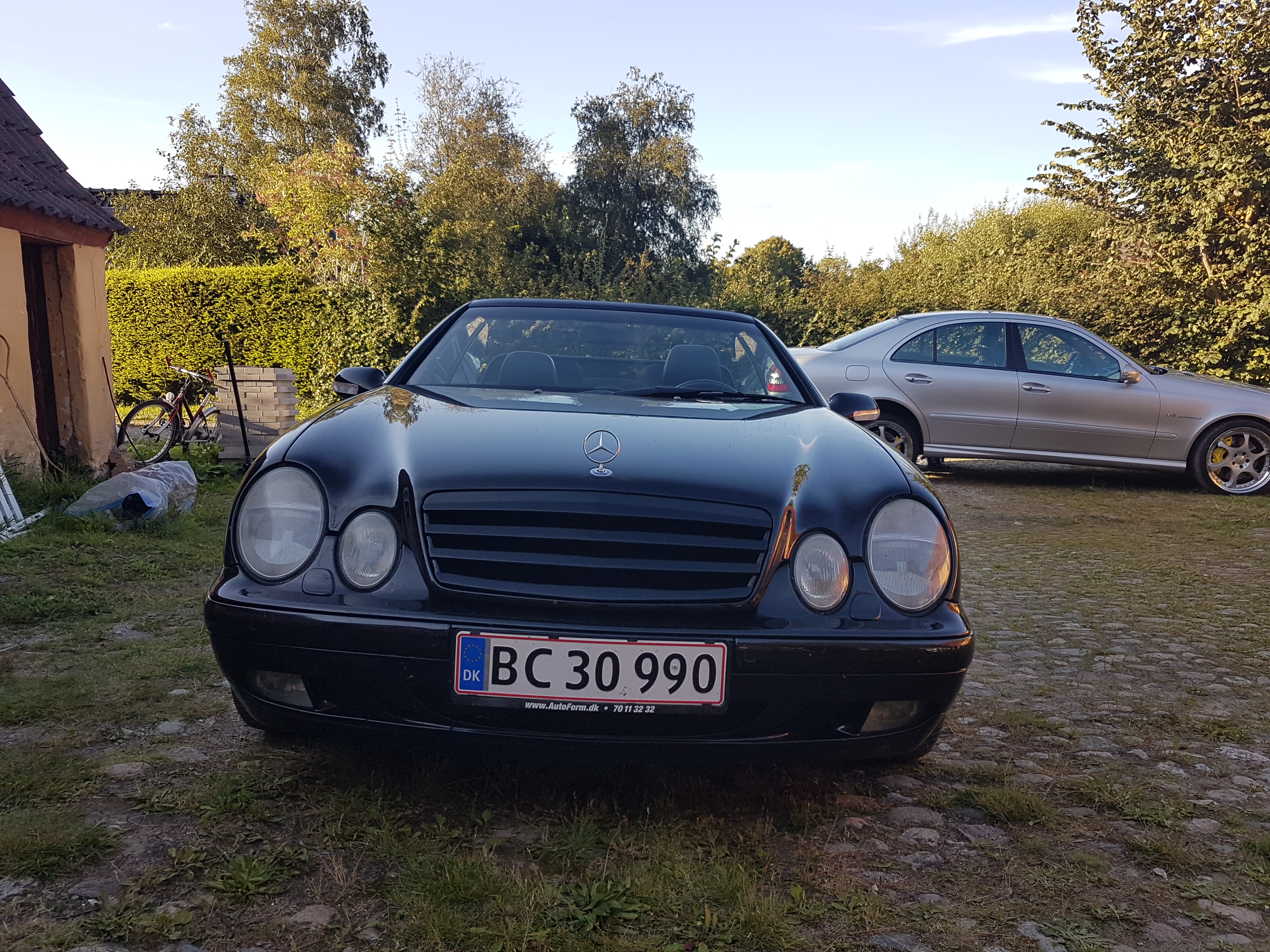 meine fraus Auto w208 cabrio 320