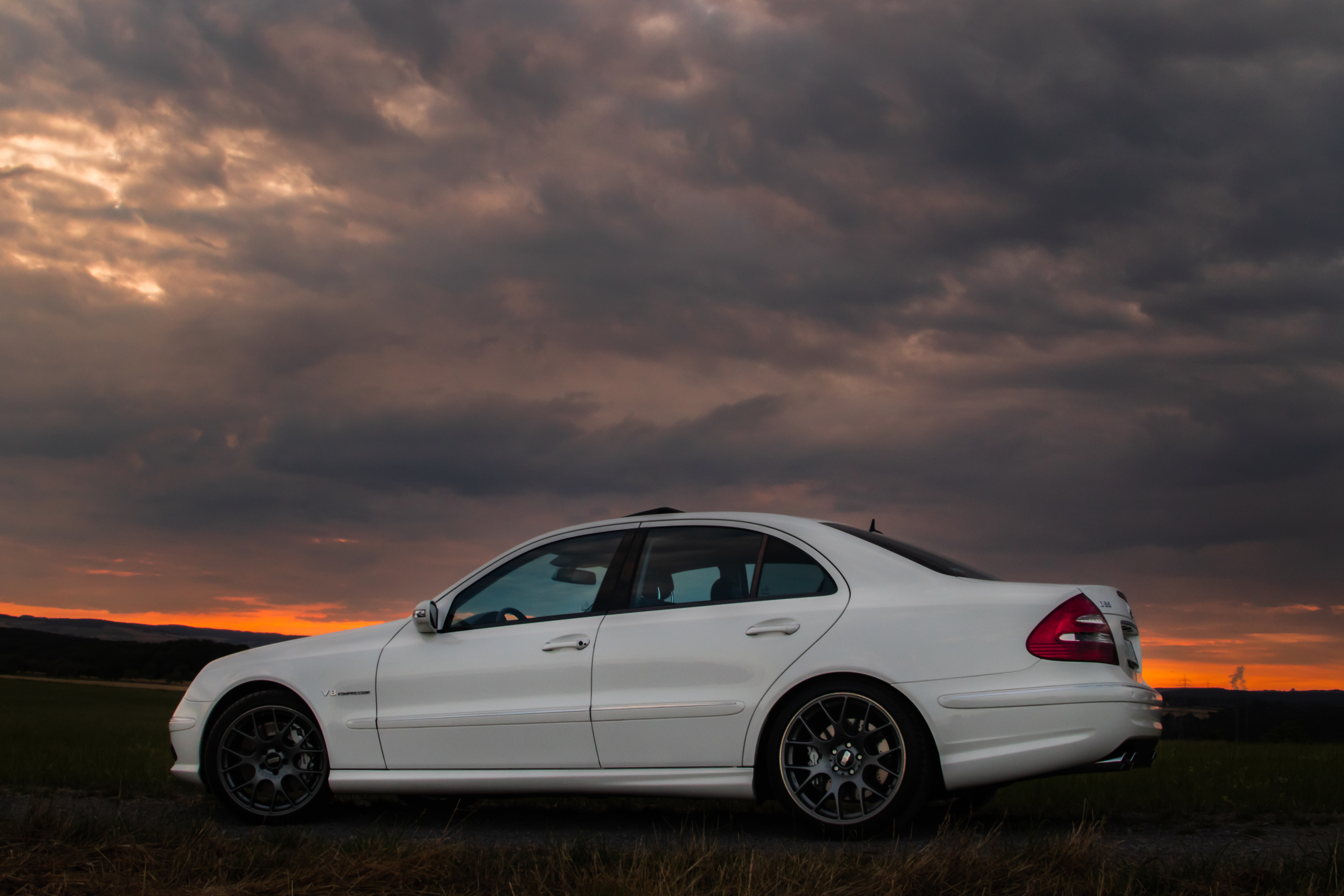 E55 vs sunset