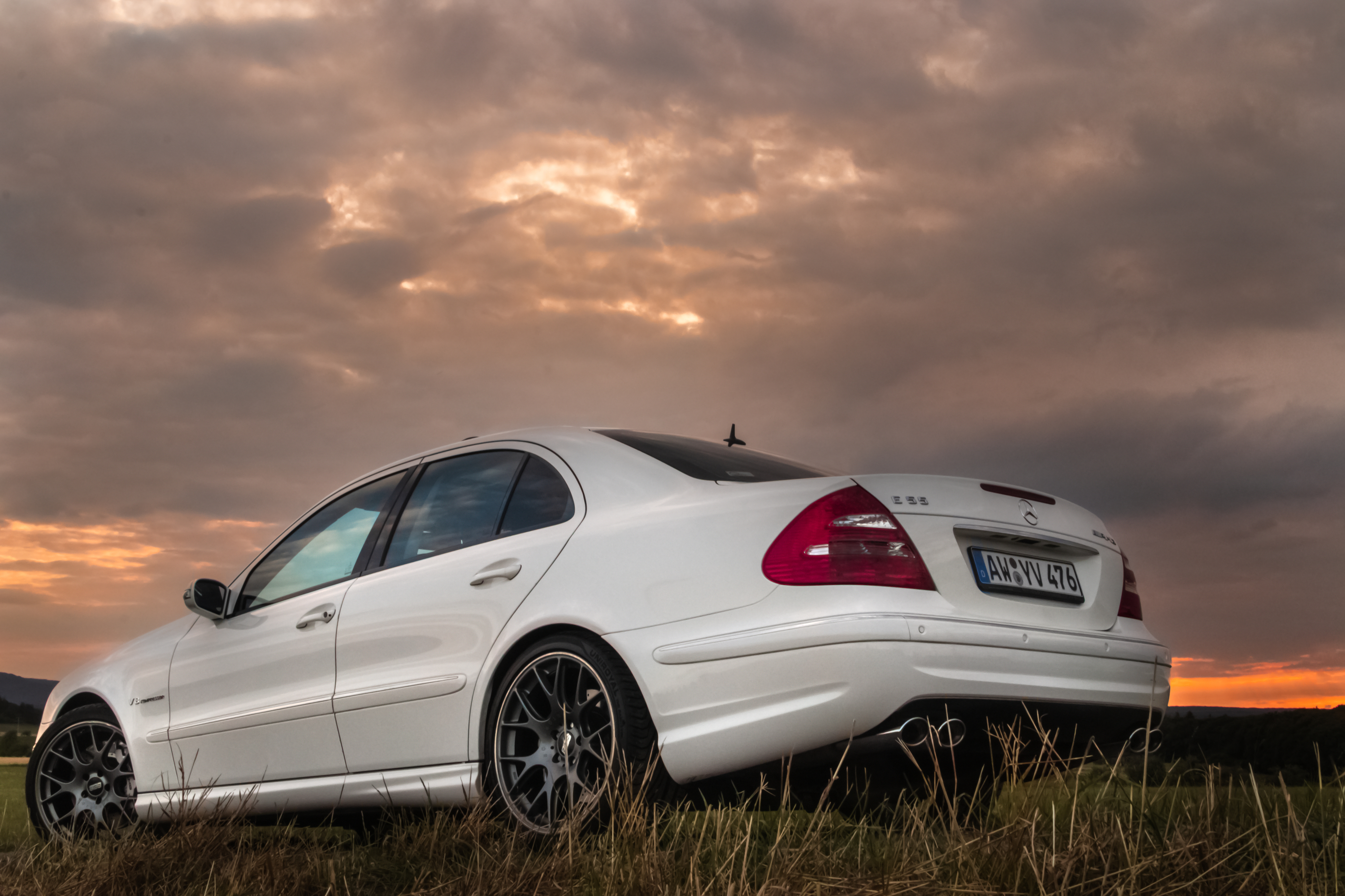 E55 vs sunset